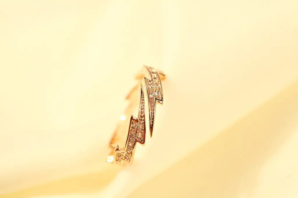 Elegant Alloy Women's Ring